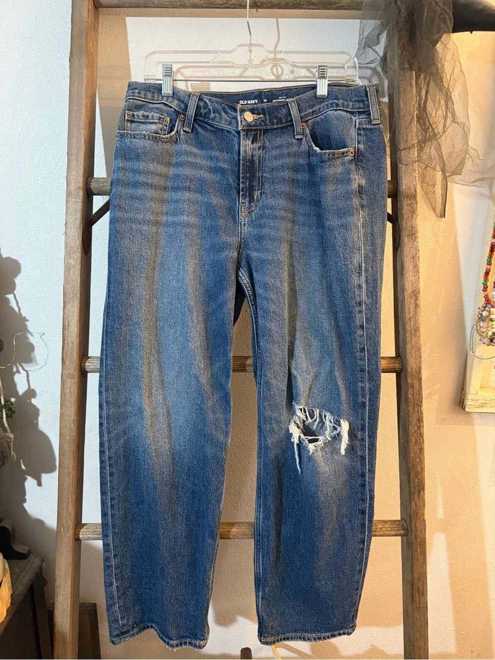 Old Navy Women's Blue Distressed  Jeans